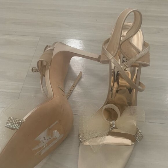 Badgley Mischka Bow Heels - Picture 2 of 2